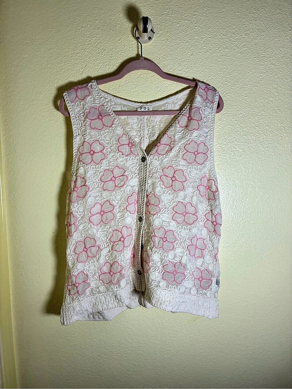 NWOT POL Floral Embroidered V-Neck Vest Button Front Top, Size ONE